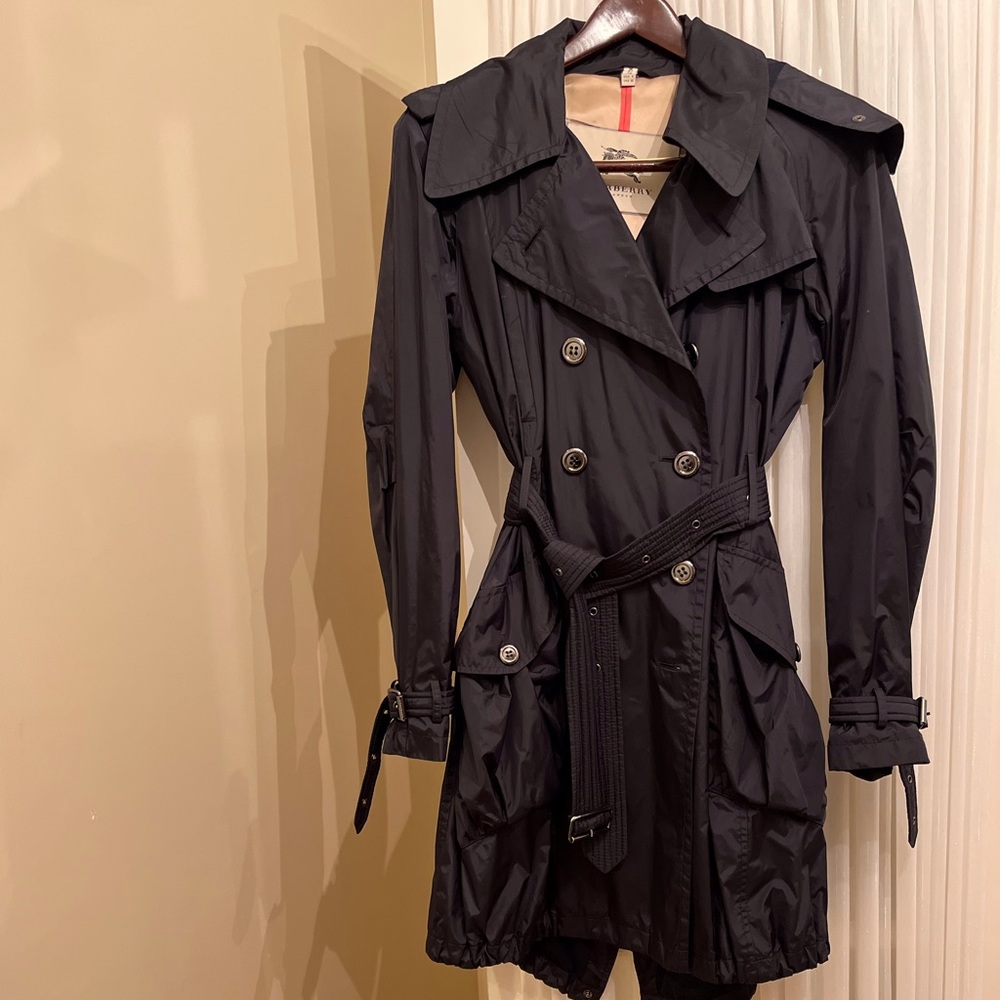 Burberry woman trench coat